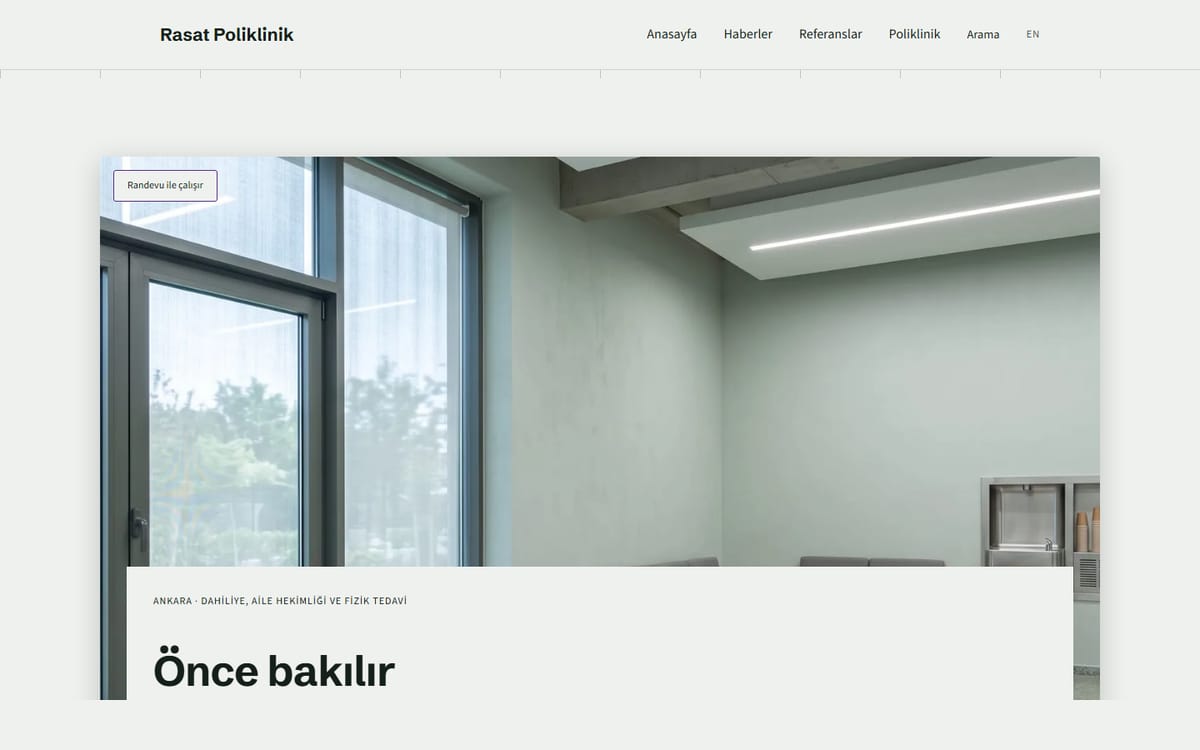 Poliklinik, muayenehane ve diş kliniği web sitesi — Kodluxe Sağlık V1 temasının canlı demo görünümü